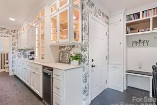 60 Club Knoll Ave, Waynesville, NC 28786 - Photo 28