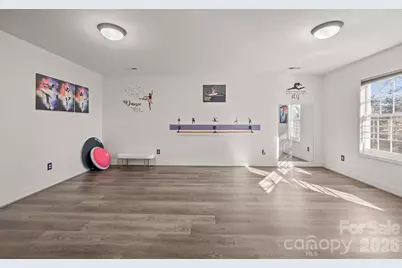 1107 16th Avenue Place NW, Hickory, NC 28601 - Photo 24