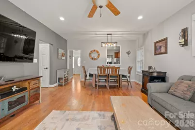 1107 16th Avenue Place NW, Hickory, NC 28601 - Photo 10