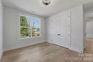 1637 Longfellow St, Charlotte, NC 28205 - Photo 34