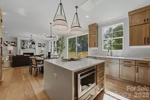 1637 Longfellow St, Charlotte, NC 28205 - Photo 18