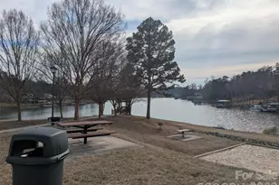 719 Deerbrook Ln, Fort Mill, SC 29708 - Photo 8