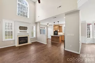 719 Deerbrook Ln, Tega Cay, SC 29708 - Photo 10