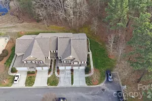 719 Deerbrook Ln, Fort Mill, SC 29708 - Photo 2