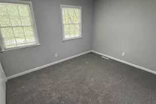 386 17th Ave NE, Hickory, NC 28601 - Photo 12