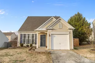 13929 Brownfield Trail Ct, Charlotte, NC 28273 - Photo 2