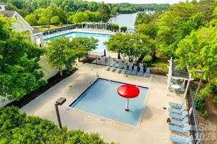 1039 Hunters Run Dr, Tega Cay, SC 29708 - Photo 36