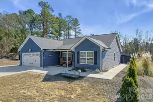 1189 W Elizabeth St, Pageland, SC 29728 - Photo 2