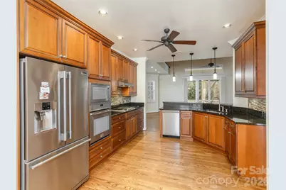 133 Towne Place Drive, Hendersonville, NC 28792 - Photo 12