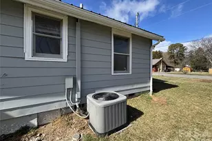 29 5th St, Waynesville, NC 28786 - Photo 24