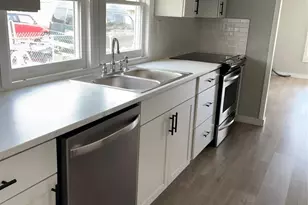 29 5th St, Waynesville, NC 28786 - Photo 4