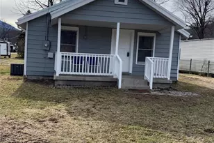 29 5th St, Waynesville, NC 28786 - Photo 1