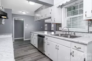 7215 Hwy 421 Hwy N, Vilas, NC 28692 - Photo 14