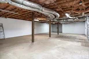 7215 Hwy 421 Hwy N, Vilas, NC 28692 - Photo 30