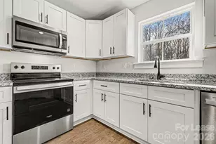 104 10th Ave SE, Hickory, NC 28602 - Photo 10