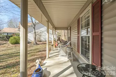 2625 Middleton Circle, Hendersonville, NC 28791 - Photo 4