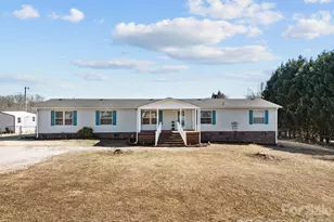 1024 Rogue Ct, Kannapolis, NC 28081 - Photo 2