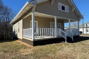 32 Pearl St, Granite Falls, NC 28681 - Photo 1