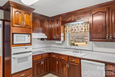 2977 US Highway 70 None W, Marion, NC 28752 - Photo 10