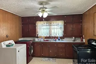 1174 Stacy Hill Rd, Marion, NC 28752 - Photo 20