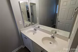 5320 Jocelyn Ln, Charlotte, NC 28269 - Photo 10