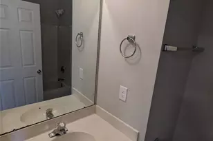 5320 Jocelyn Ln, Charlotte, NC 28269 - Photo 8