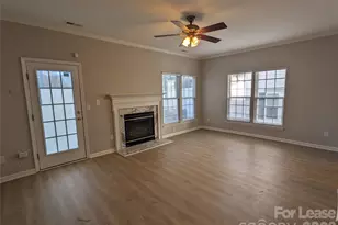 5320 Jocelyn Ln, Charlotte, NC 28269 - Photo 4