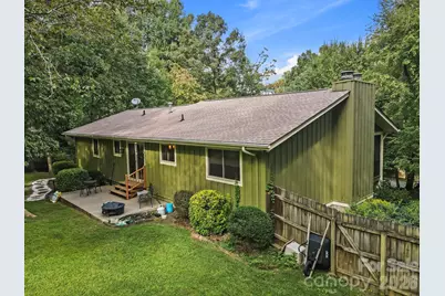 3017 Chestnut Tree Road, Hendersonville, NC 28792 - Photo 36