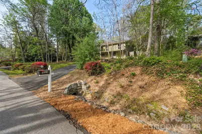 3017 Chestnut Tree Road, Hendersonville, NC 28792 - Photo 2