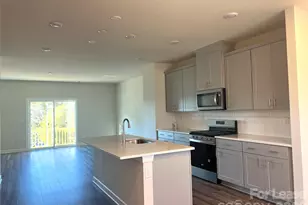 3718 Memorial Pkwy, Charlotte, NC 28217 - Photo 4