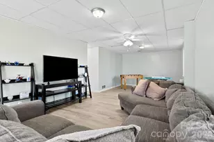 15 Blueberry Hill Rd, Asheville, NC 28804 - Photo 22