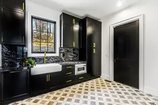 241 Tower Cir, Hendersonville, NC 28739 - Photo 18