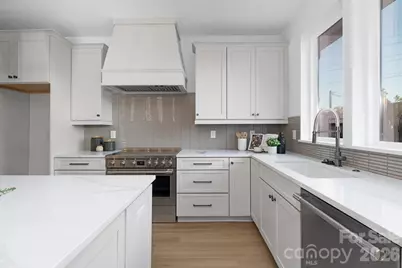 404 Dover Avenue, Charlotte, NC 28209 - Photo 12