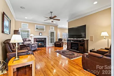 5699 Long Bay Drive, Granite Falls, NC 28630 - Photo 10