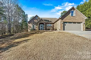 5699 Long Bay Dr, Granite Falls, NC 28630 - Photo 4