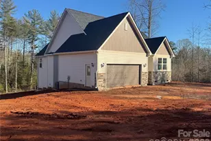 2422 Kimberly Ave, Morganton, NC 28655 - Photo 2