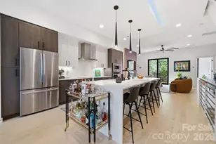 2714 N Davidson St, Charlotte, NC 28205 - Photo 2