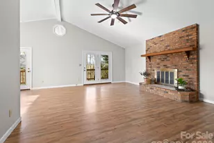 331 River Rdg Dr, Burnsville, NC 28714 - Photo 4