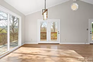 331 River Rdg Dr, Burnsville, NC 28714 - Photo 10