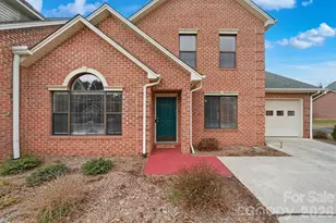 1658 20th Ave Ct NE, Hickory, NC 28601 - Photo 2