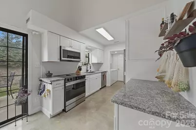 1658 20th Avenue Court NE, Hickory, NC 28601 - Photo 4