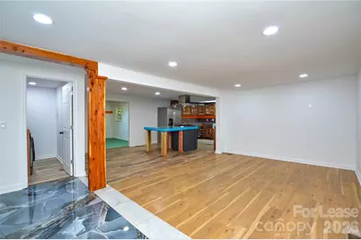 5821 Hornet Drive, Charlotte, NC 28216 - Photo 6