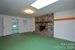 5821 Hornet Dr, Charlotte, NC 28216 - Photo 24