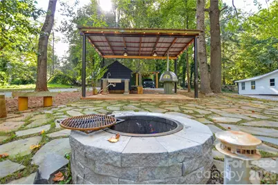 5821 Hornet Drive, Charlotte, NC 28216 - Photo 44