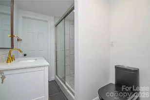 5821 Hornet Dr, Charlotte, NC 28216 - Photo 36