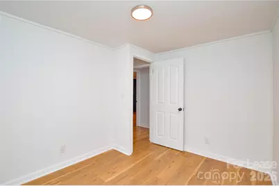 5821 Hornet Drive, Charlotte, NC 28216 - Photo 32