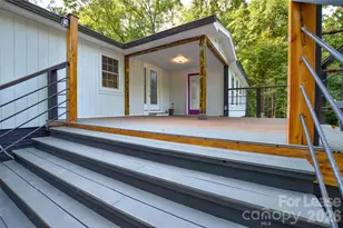 5821 Hornet Dr, Charlotte, NC 28216 - Photo 2