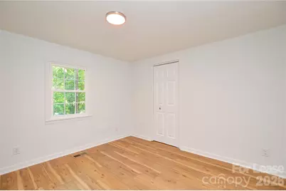 5821 Hornet Drive, Charlotte, NC 28216 - Photo 30