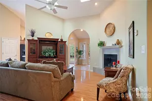 13 Stonebridge Dr, Asheville, NC 28805 - Photo 8