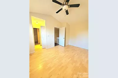 5664 Prescott Court, Charlotte, NC 28269 - Photo 12